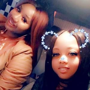 Meet your Posher, Kendra